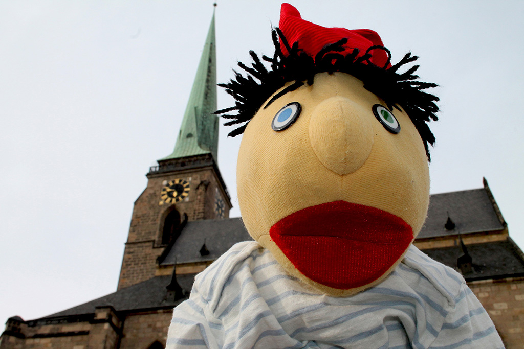 Your Passeport Please.jpg